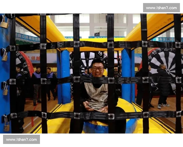 极限颠球挑战赛精彩瞬间集锦震撼视觉体验