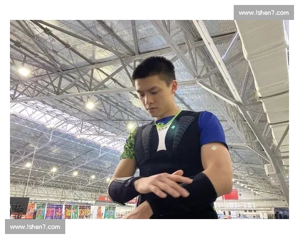 梁劲生百米赛场突破自我挑战极限创历史新纪录震撼全场